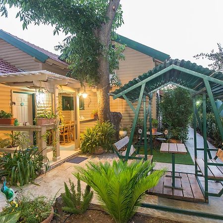 Leyad Hashmura Lodging Йесод-Амаала Экстерьер фото